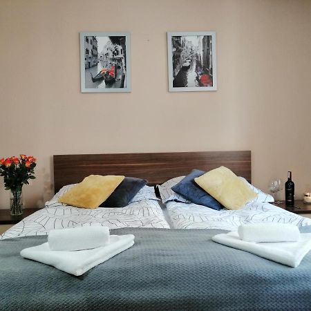 شقة Cicha Przystan Apartament Starowka كولوبرزيغ المظهر الخارجي الصورة