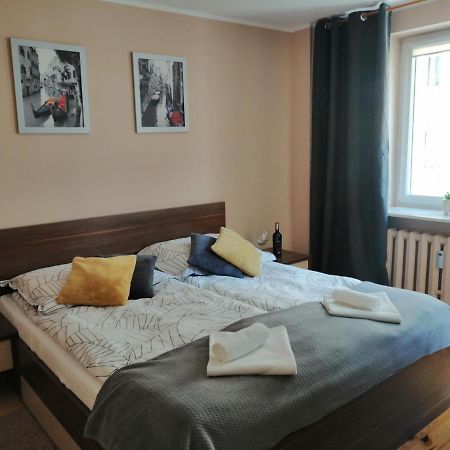 شقة Cicha Przystan Apartament Starowka كولوبرزيغ المظهر الخارجي الصورة
