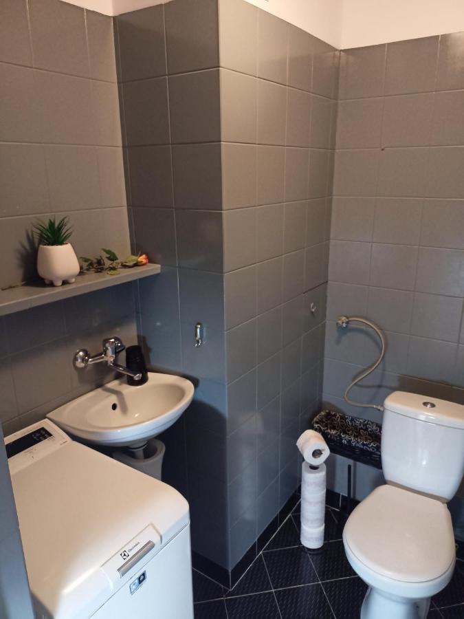 شقة Cicha Przystan Apartament Starowka كولوبرزيغ المظهر الخارجي الصورة